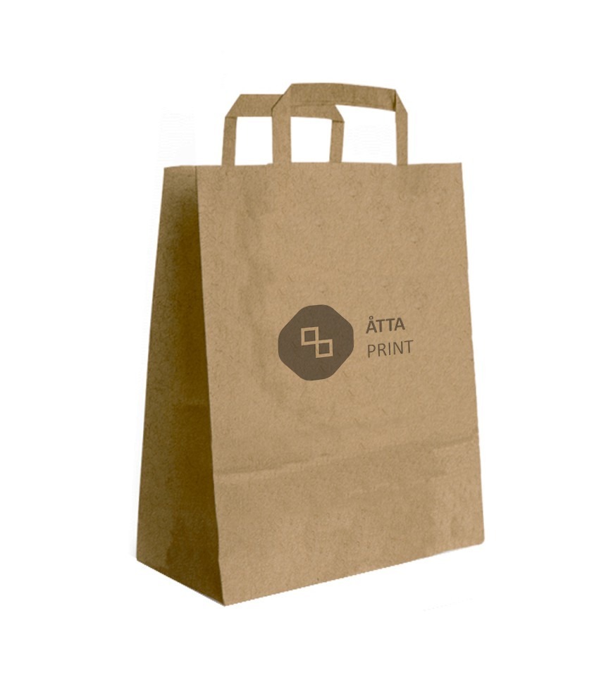 Papīra maisiņš ar plakaniem rokturiem 25×11×32 cm – brūns kraft ar logo (apdrukas piemērs)